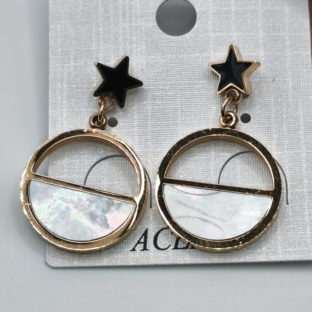 Pendientes Cortos Dorado con Nácar (3cms)
