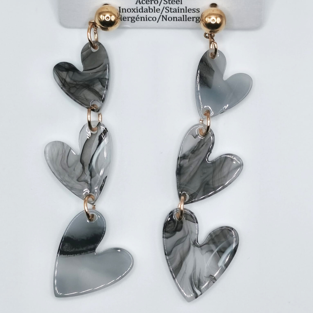 Pendientes Imitación Nácar Blanco y Negro de Corazones de Acero Inoxidable (8cms)